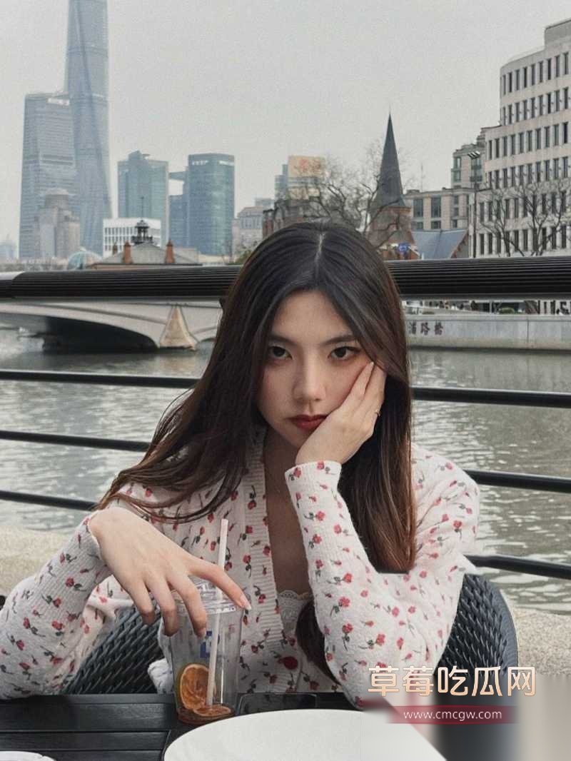 深圳大学高颜反差女大 江婉 10