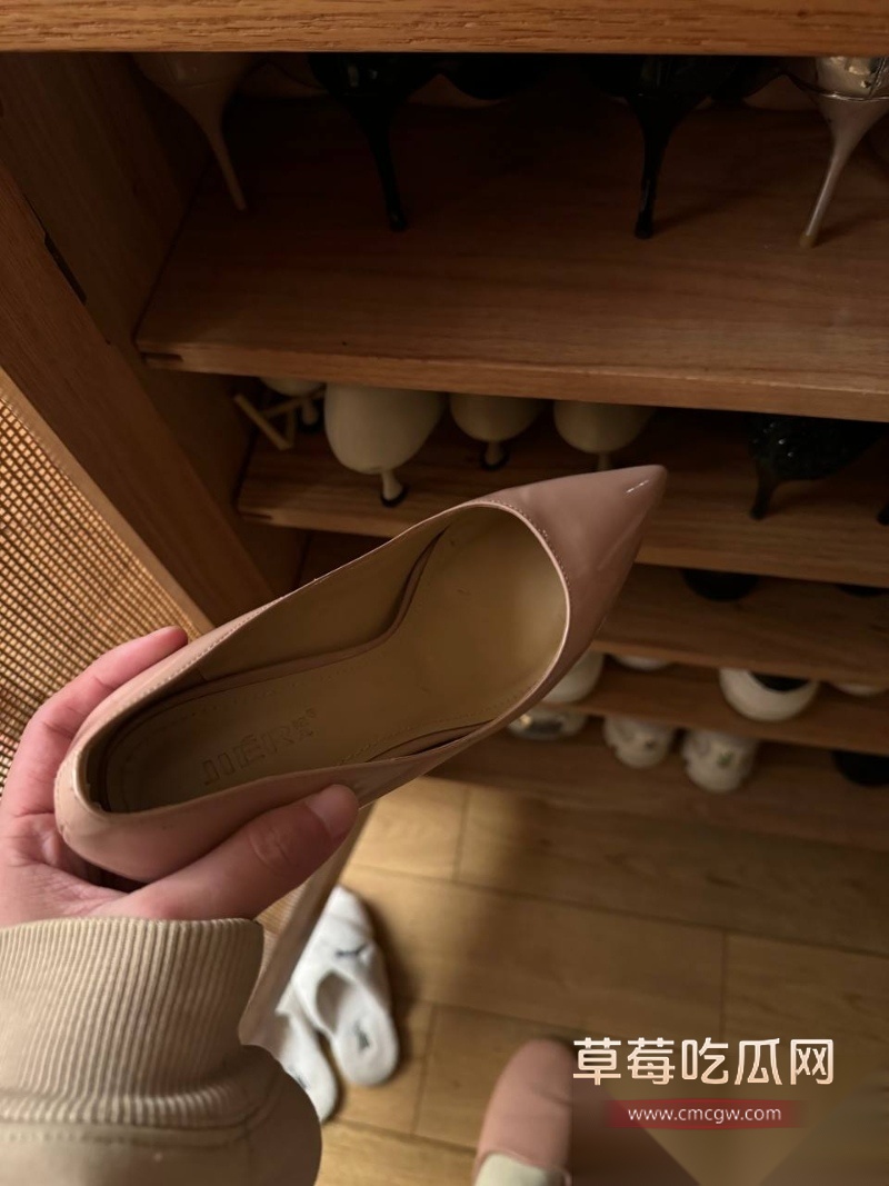 中央民族大学曾金全被女友20页PPT怒锤出轨 33