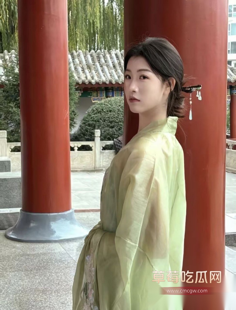 河南女大学生多套清纯生活照 10 河南女大学生多套清纯生活照 10