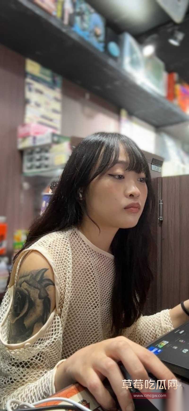 极品高颜值银行柜员张尹慧 14