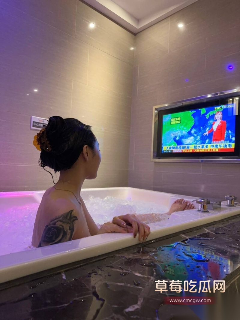 极品高颜值银行柜员张尹慧 16