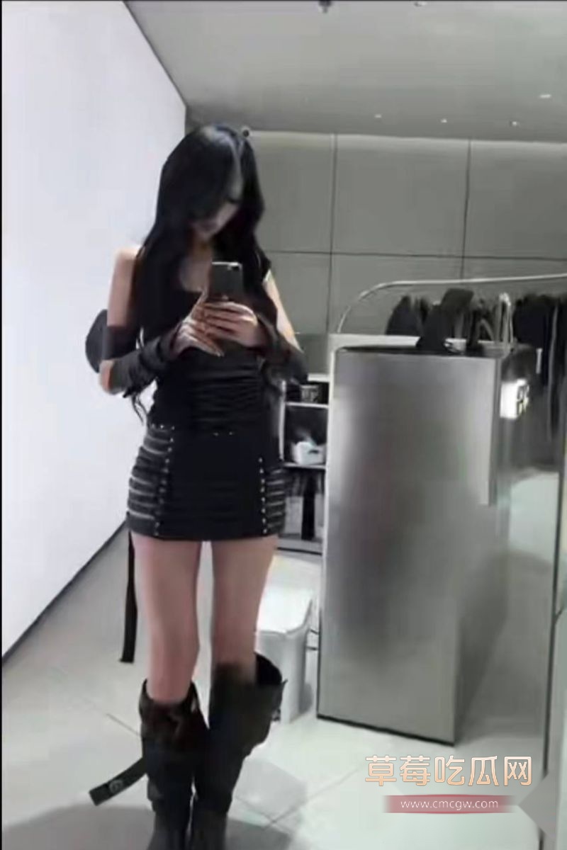 大奶女友于曦的相关照片5 大奶女友于曦的相关照片5