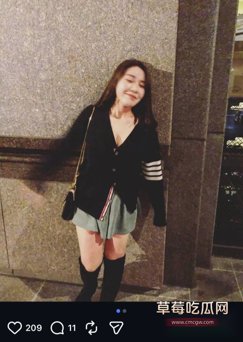 大奶女友于曦的相关照片11 大奶女友于曦的相关照片11