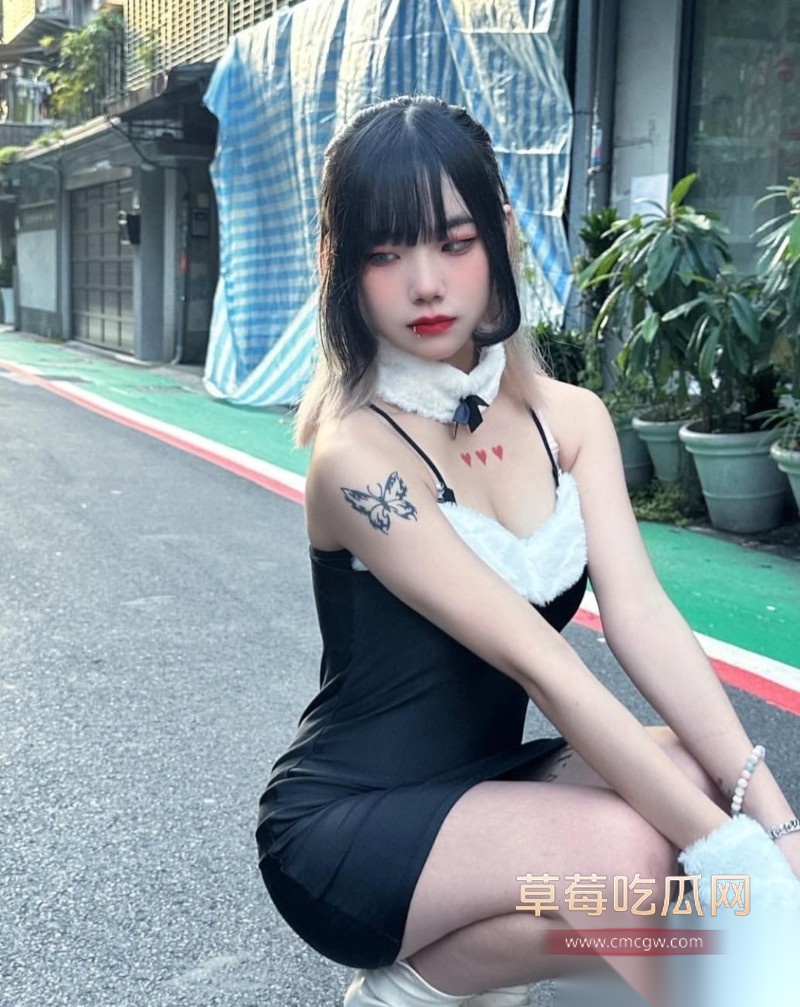 D奶大学生8 D奶大学生8