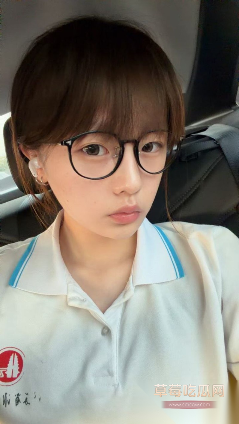 江苏眼镜学生妹2 江苏眼镜学生妹2