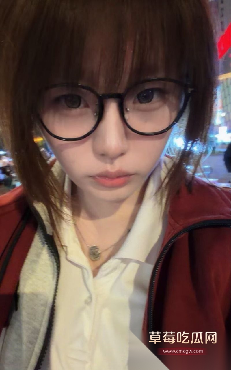 江苏眼镜学生妹4 江苏眼镜学生妹4