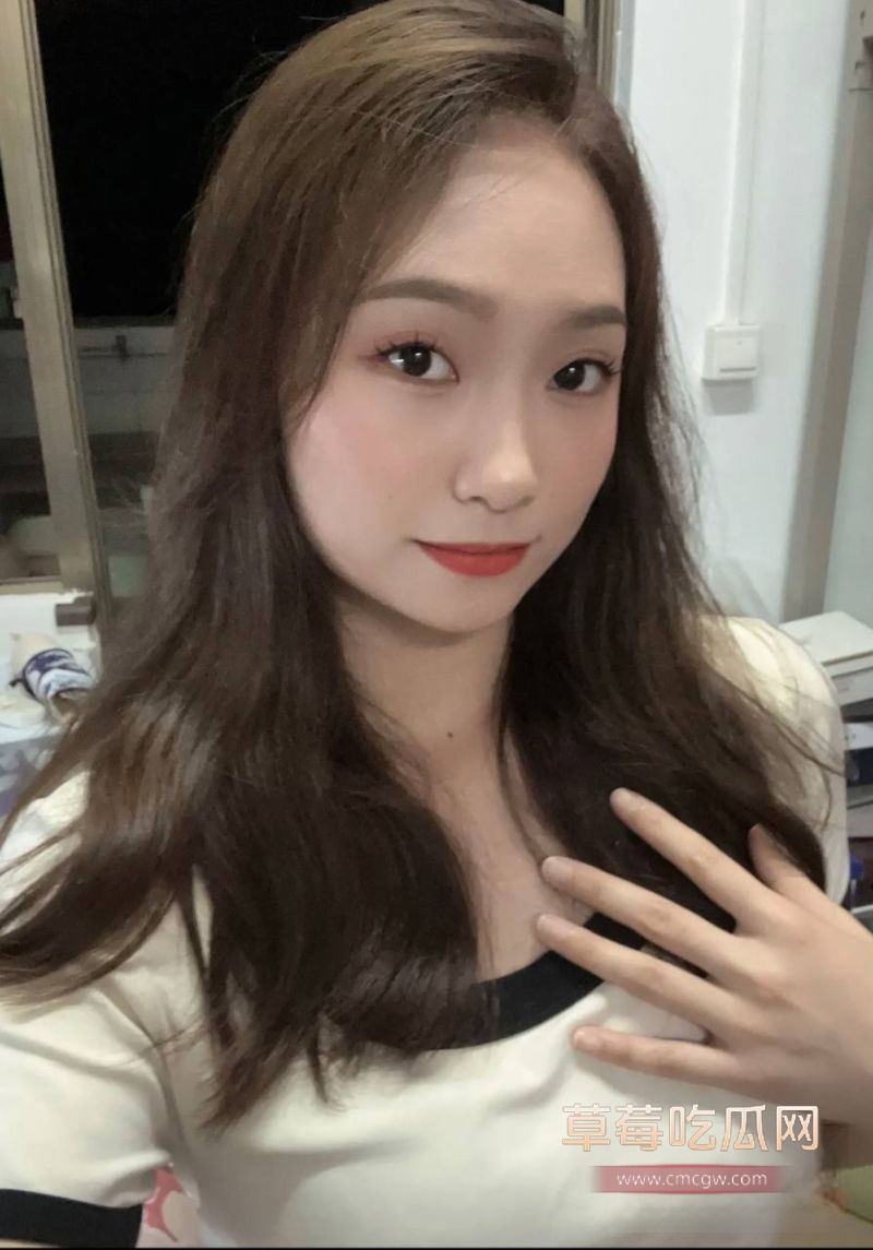 四川反差学生妹胡沁 跟男友性爱视频泄漏3