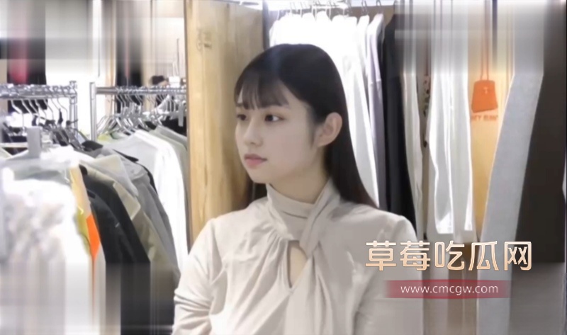 抄底偷拍极品长腿美女 8