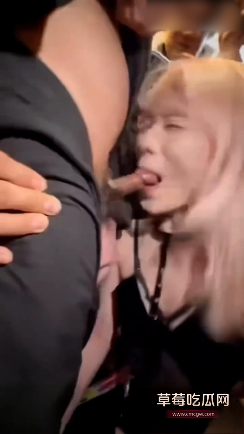 长沙解放西路黄发女子2分钟炸裂吞精完整视频流出 5 长沙解放西路黄发女子2分钟炸裂吞精完整视频流出 5