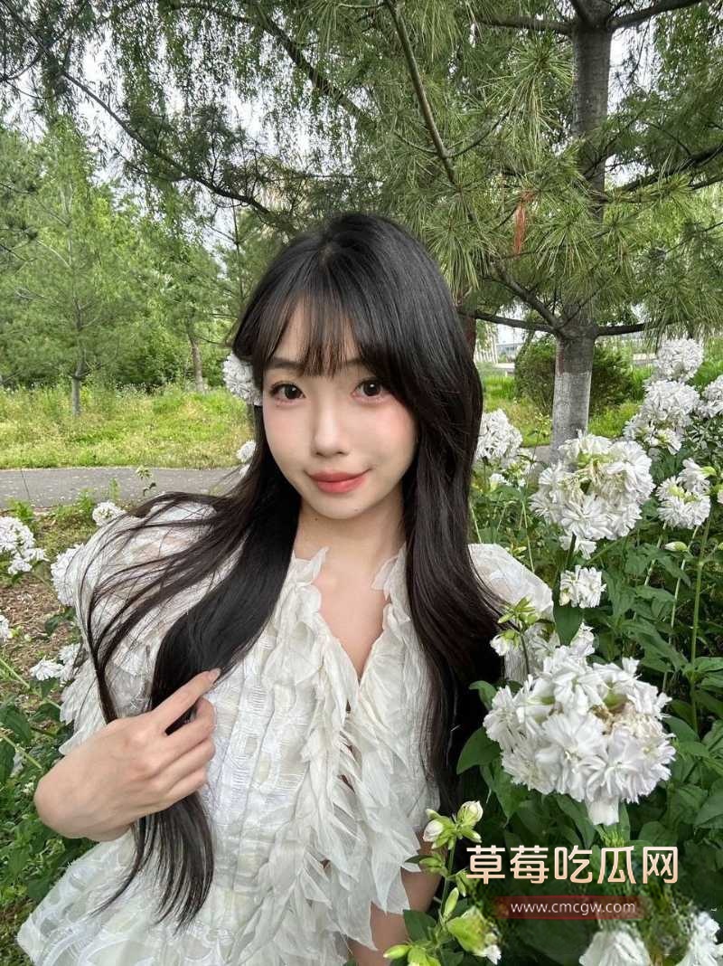 极品气质女神自拍沉浸式口交舔屌视频流出 9