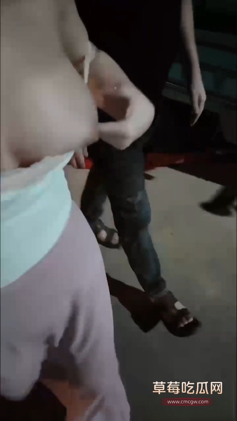 推特露出小母狗 江小凡 7