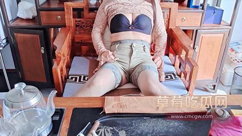 海角社区博主 善良的小嫂子3 海角社区博主 善良的小嫂子3