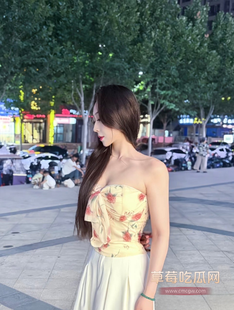 青岛医美院极品老板娘张妤欣 24 青岛医美院极品老板娘张妤欣 24