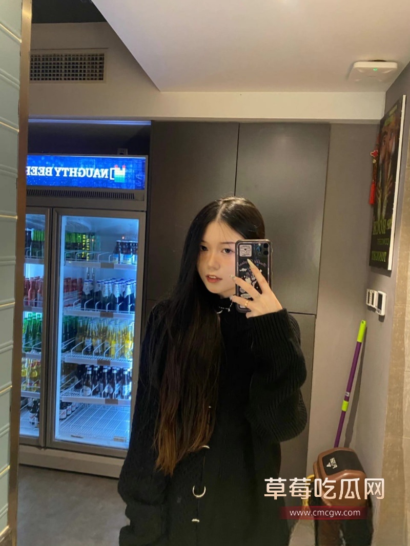 哈尔滨医科大学气质女大学生宁佳 21 哈尔滨医科大学气质女大学生宁佳 21