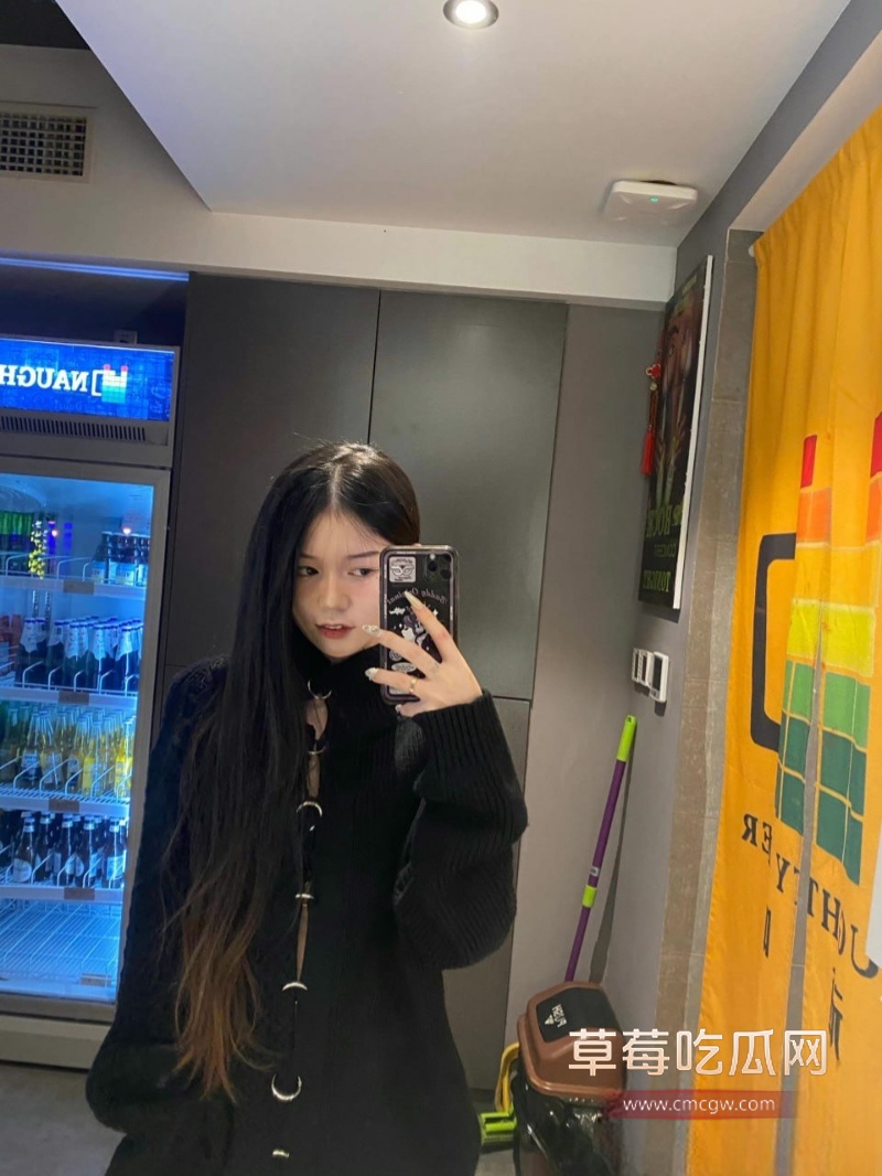 哈尔滨医科大学气质女大学生宁佳 22 哈尔滨医科大学气质女大学生宁佳 22