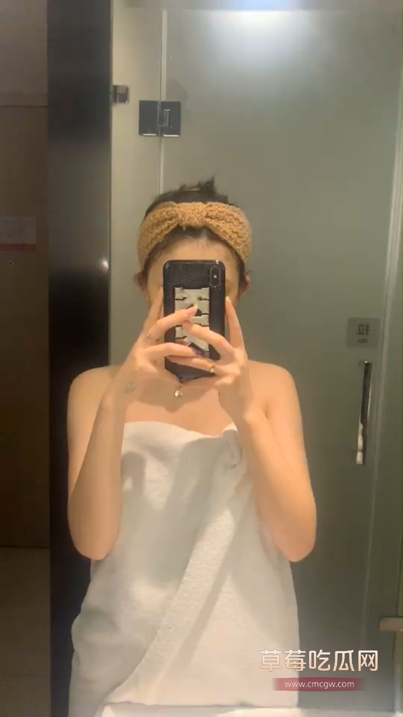 哈尔滨医科大学气质女大学生宁佳 6 哈尔滨医科大学气质女大学生宁佳 6