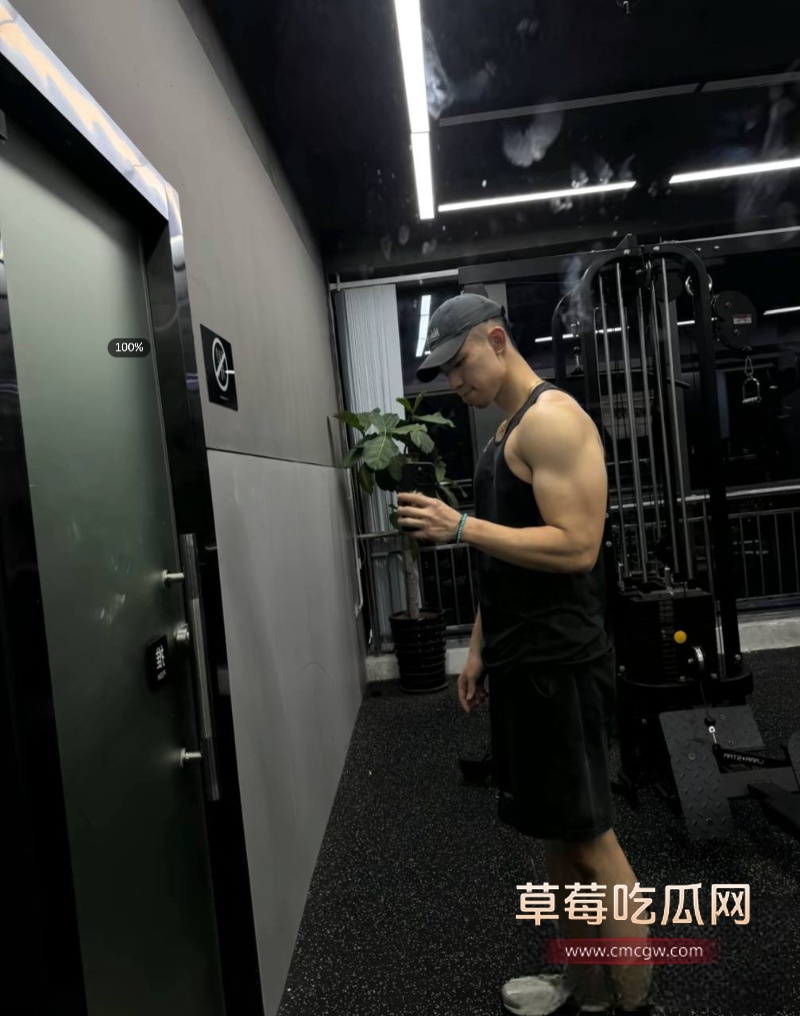 抖音网红 周辰辰 25 抖音网红 周辰辰 25