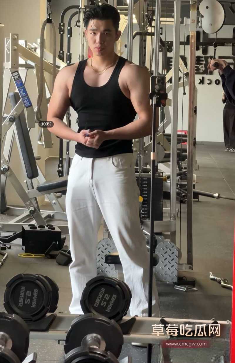 抖音网红 周辰辰 26 抖音网红 周辰辰 26