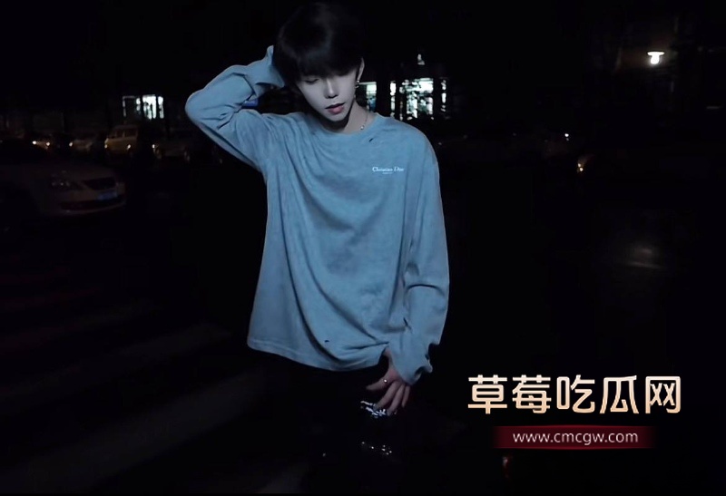 抖音50多万粉男网红 罗琰泽 33