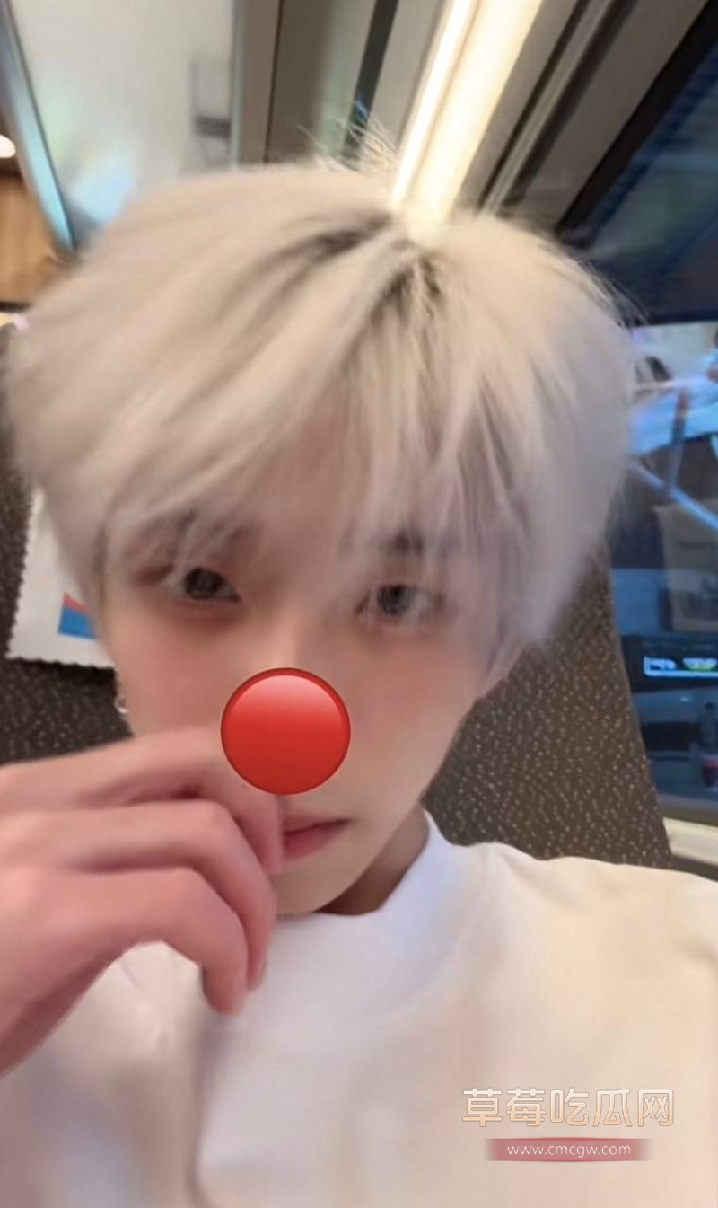 抖音50多万粉男网红 罗琰泽 38