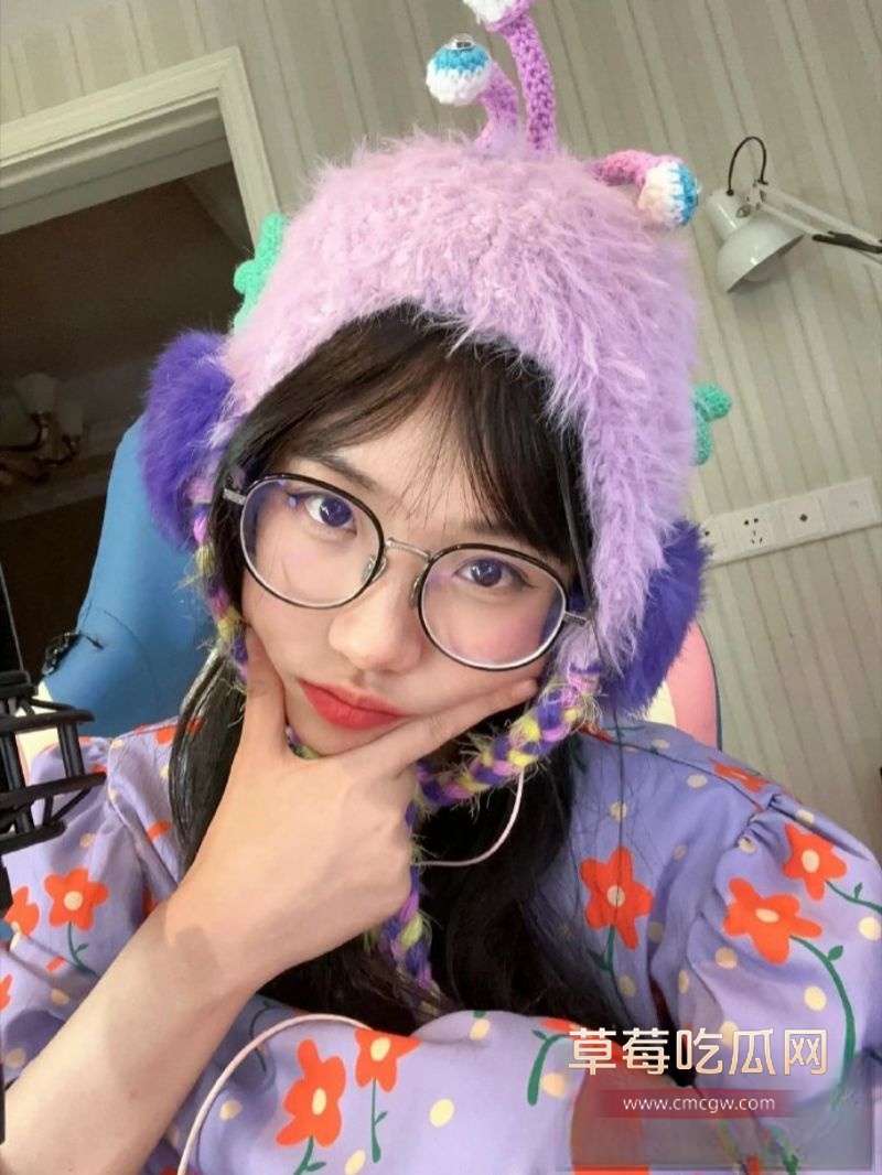 前教练Sask和前女友照片3