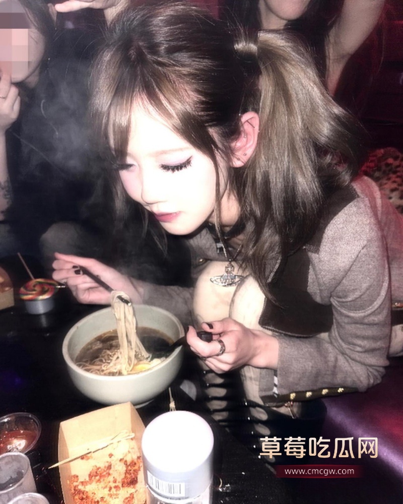 千万网红 井川里予 45