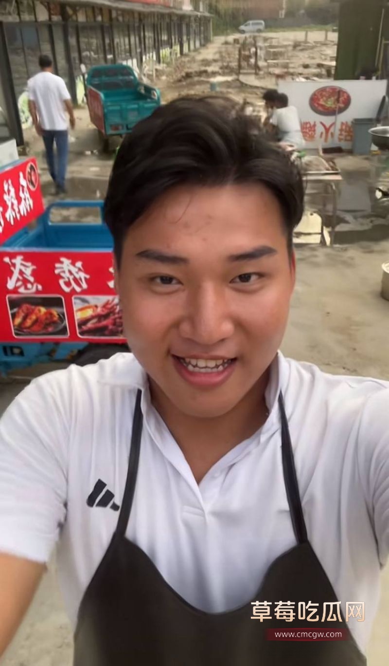 淮阳小网红阿浩 厕所偷拍视频曝光3