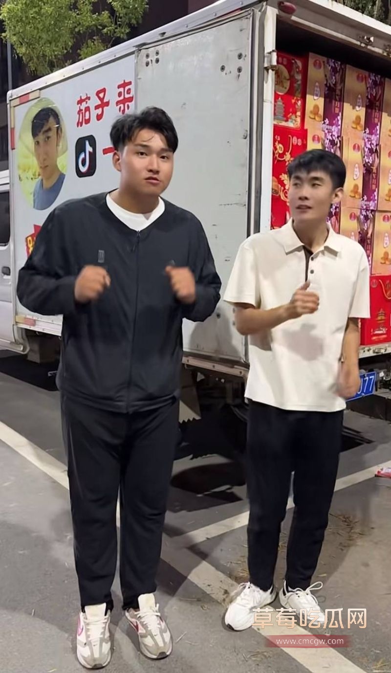 淮阳小网红阿浩 厕所偷拍视频曝光4