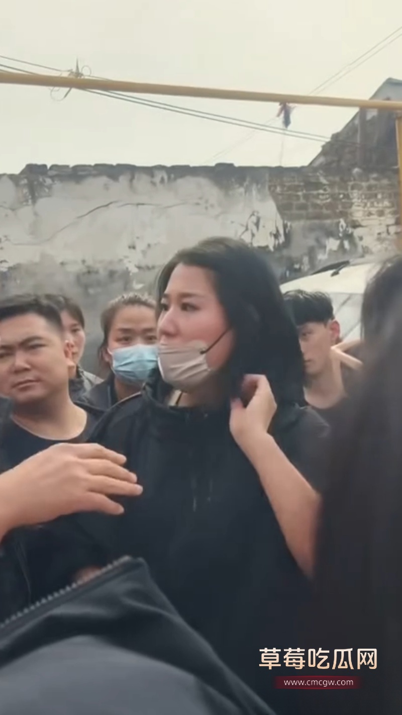 河北廊坊北陶管营村抓小三现场 4