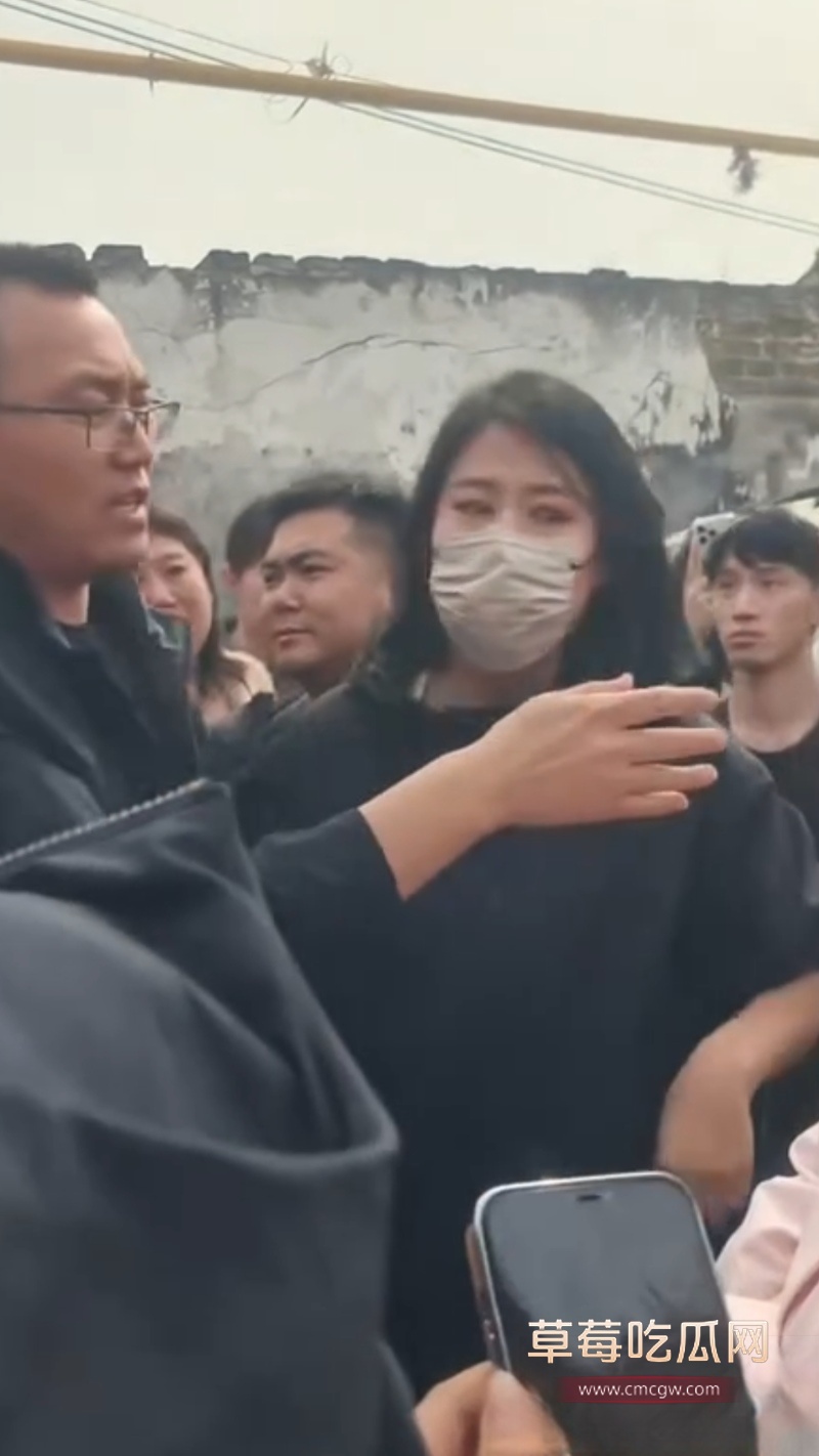 河北廊坊北陶管营村抓小三现场 5