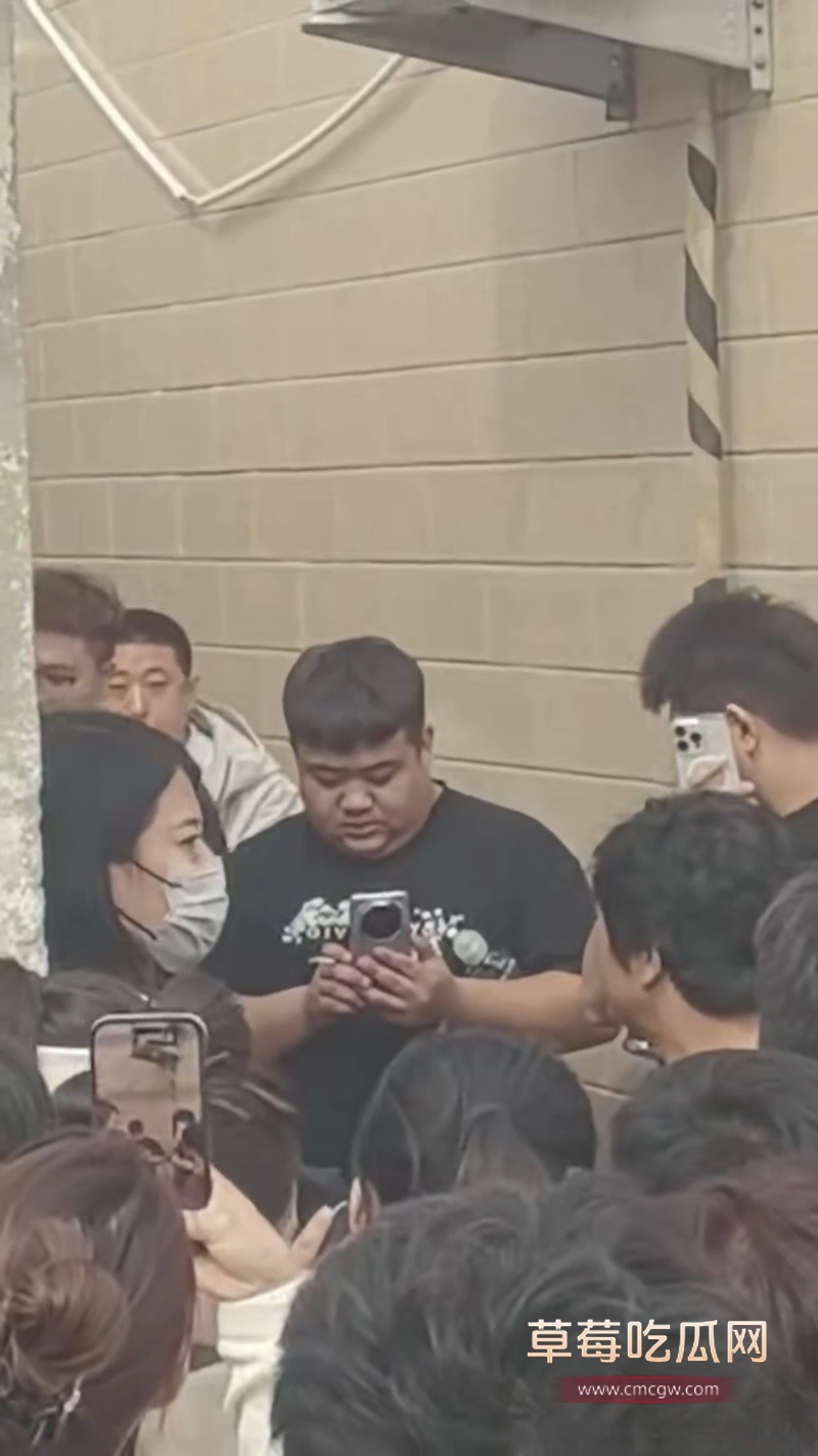 河北廊坊北陶管营村抓小三现场 7