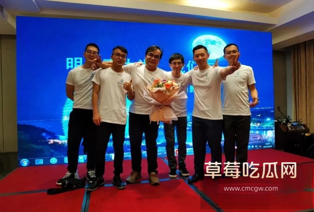 王律昂12 王律昂12