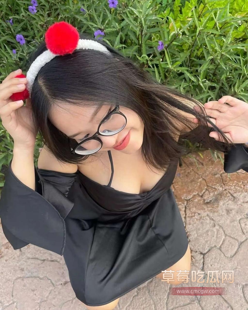 反差眼镜混血儿大学生4