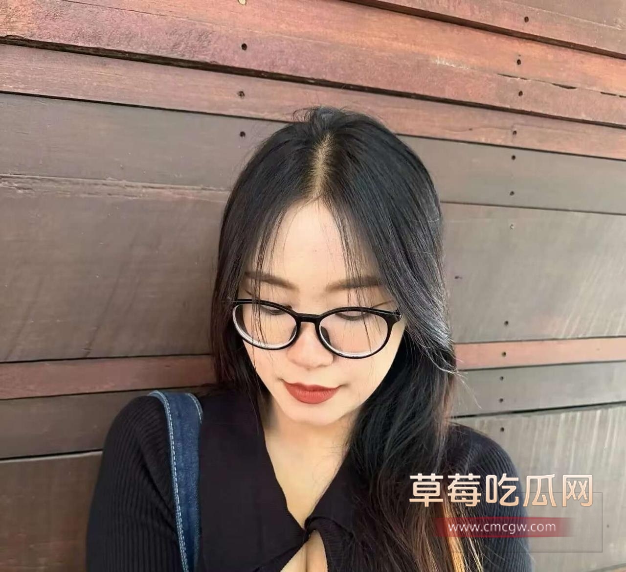 反差眼镜混血儿大学生7