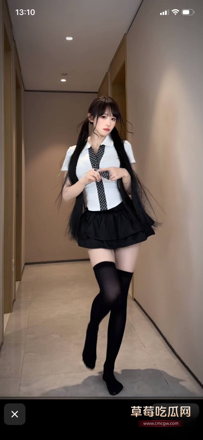 抖音300万粉网红 超蓝布罗莉 19 抖音300万粉网红 超蓝布罗莉 19