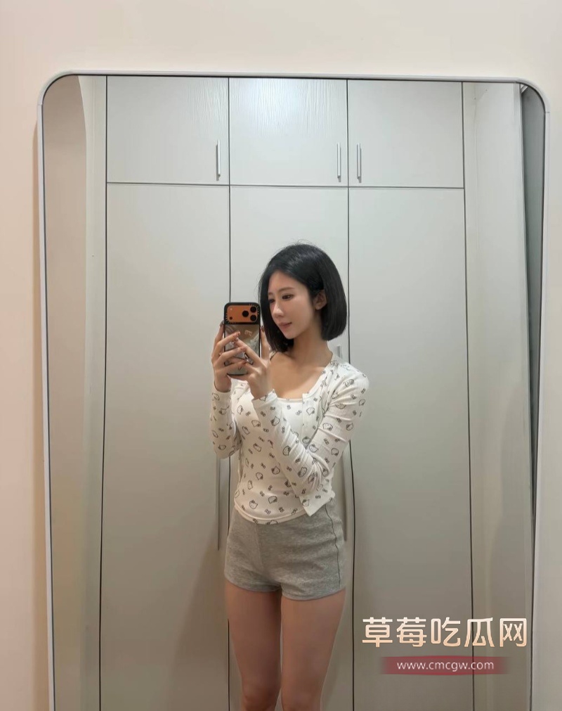 9万粉女网红一只椒仔 34