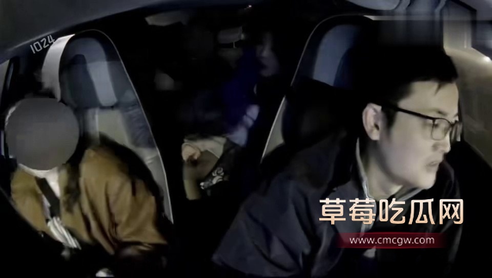 反差塑料姐妹花4