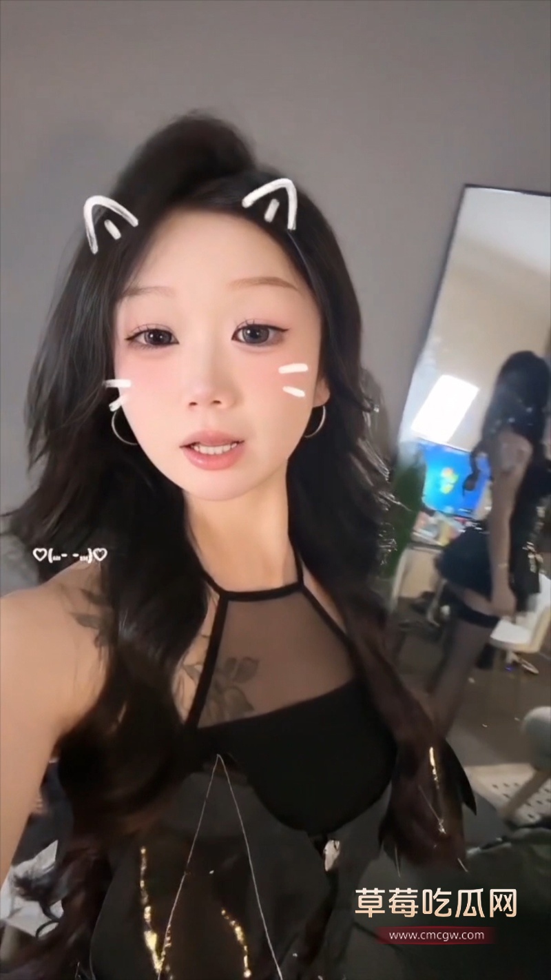 长沙高颜嫩妹 杨巧 18 长沙高颜嫩妹 杨巧 18