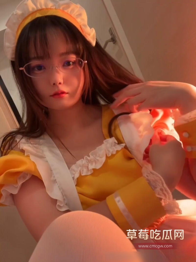 极品肉感十足的福利姬美女 nikumikyo 3