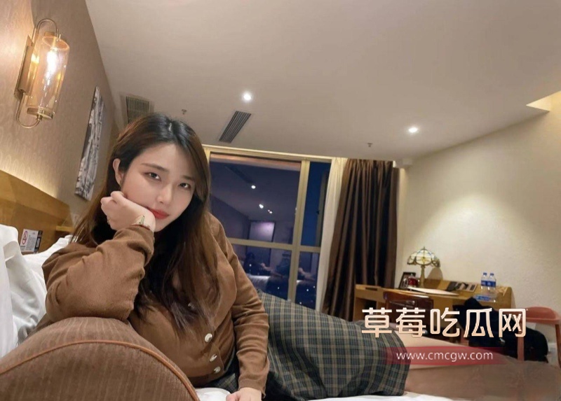 重庆大学物理系大三学姐 翟希瑶 17 重庆大学物理系大三学姐 翟希瑶 17