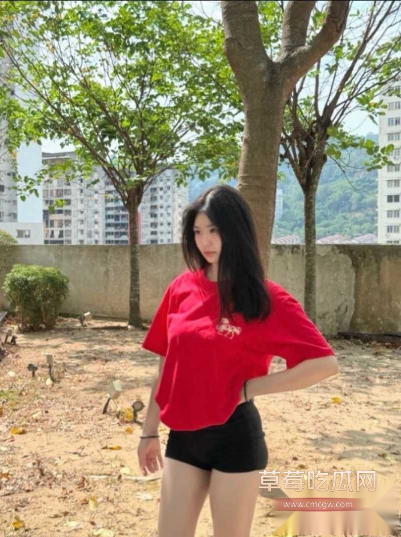 广西防城港高颜女大 心玲 19 广西防城港高颜女大 心玲 19