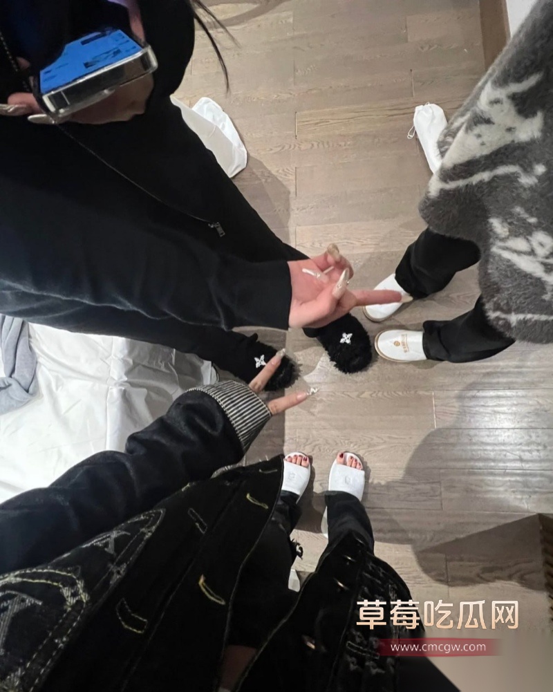 杭州小网红 郑晴滢 19