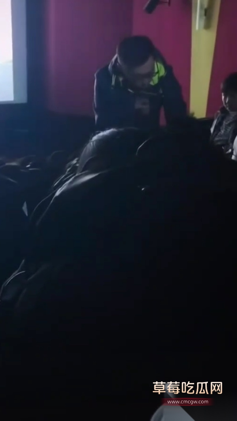 上海电影院捉奸现场  4