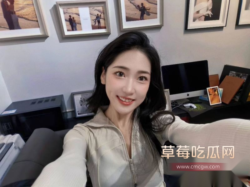 疑似事件女主的照片流出2