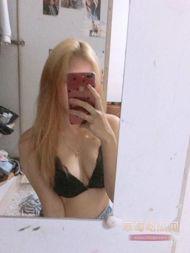 反差性感金发妹子 自拍自己和男友的性爱视频4 反差性感金发妹子 自拍自己和男友的性爱视频4