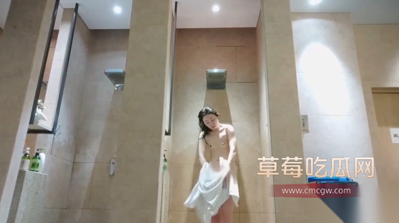 澡堂随机抽选一位正在洗澡的妹子 2