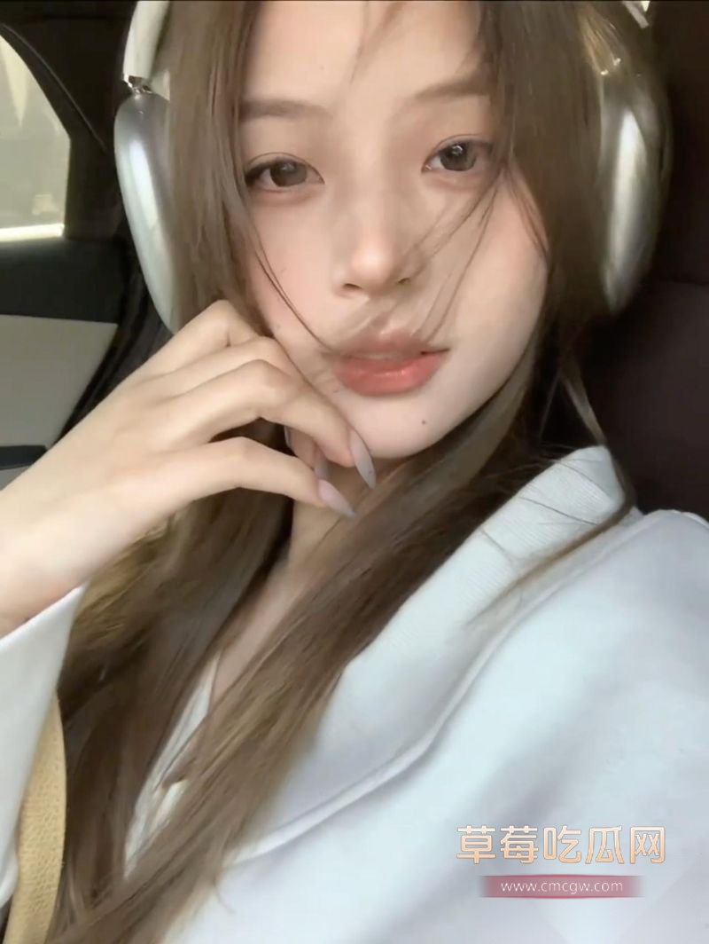 推特御姐Amber0281213身份被人扒出5
