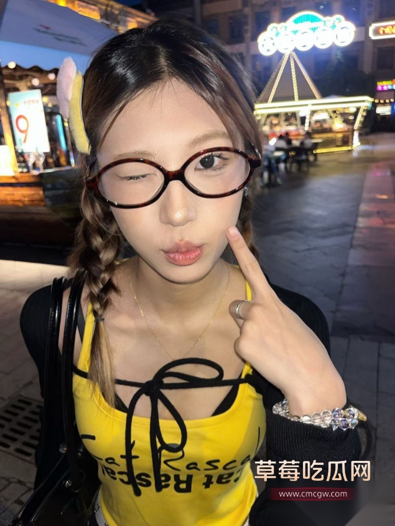 河南师范大学生 鲁曦 22 河南师范大学生 鲁曦 22