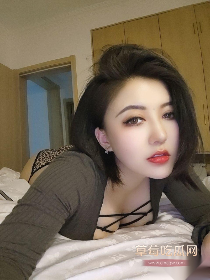 快手23万粉丝御姐网红褚楚 35 快手23万粉丝御姐网红褚楚 35