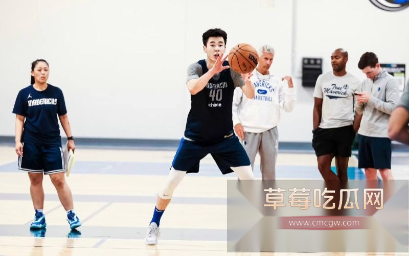 中国男篮球星郭昊文6 中国男篮球星郭昊文6